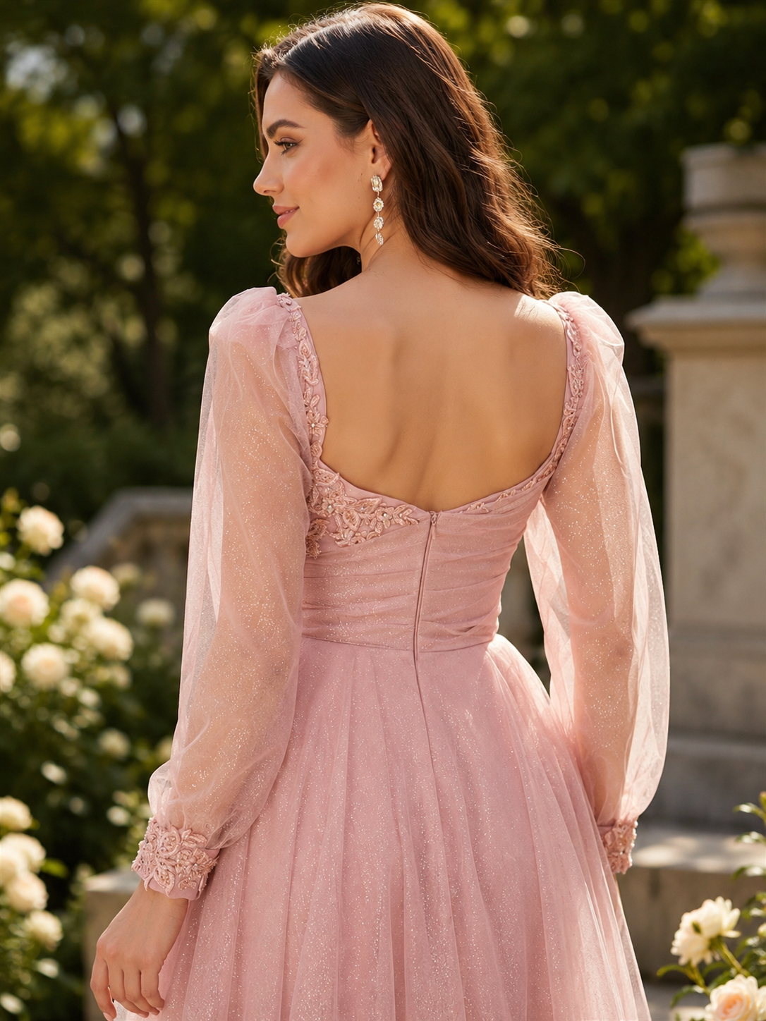 Vestido de Noche de Tul Rosa Empolvado con Purpurina y Mangas Largas Transparentes | Elegancia Romántica