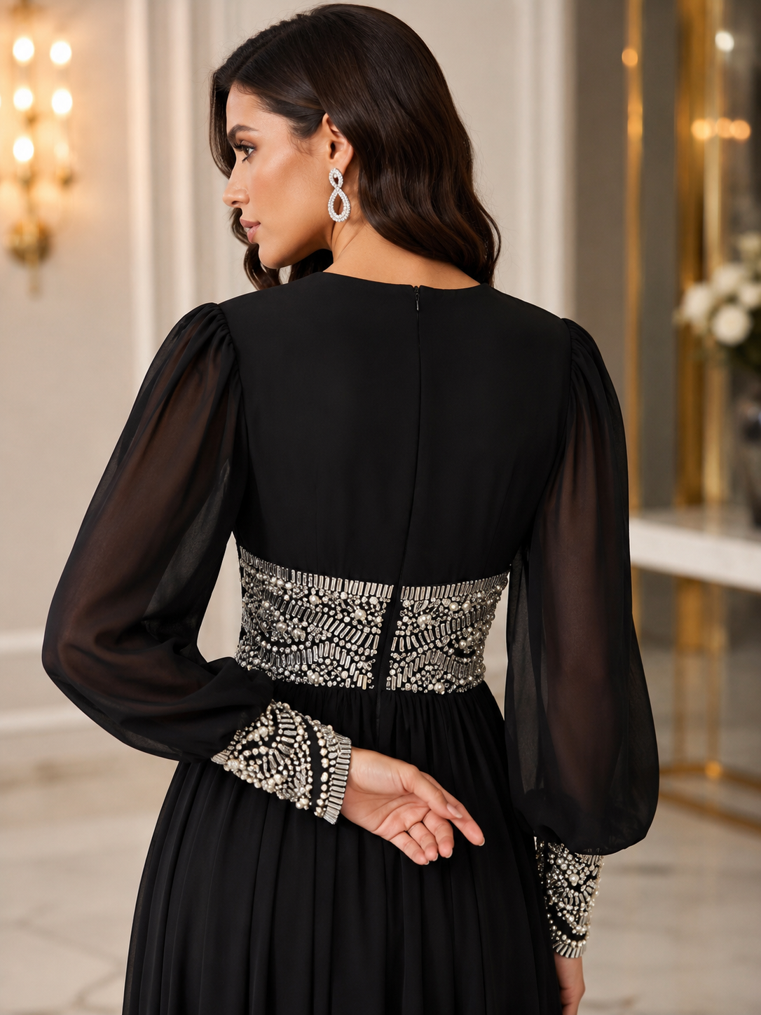 Siyah İnci ve Kristal İşlemeli Uzun Kollu Şifon Abiye Elbise | My World of Dresses