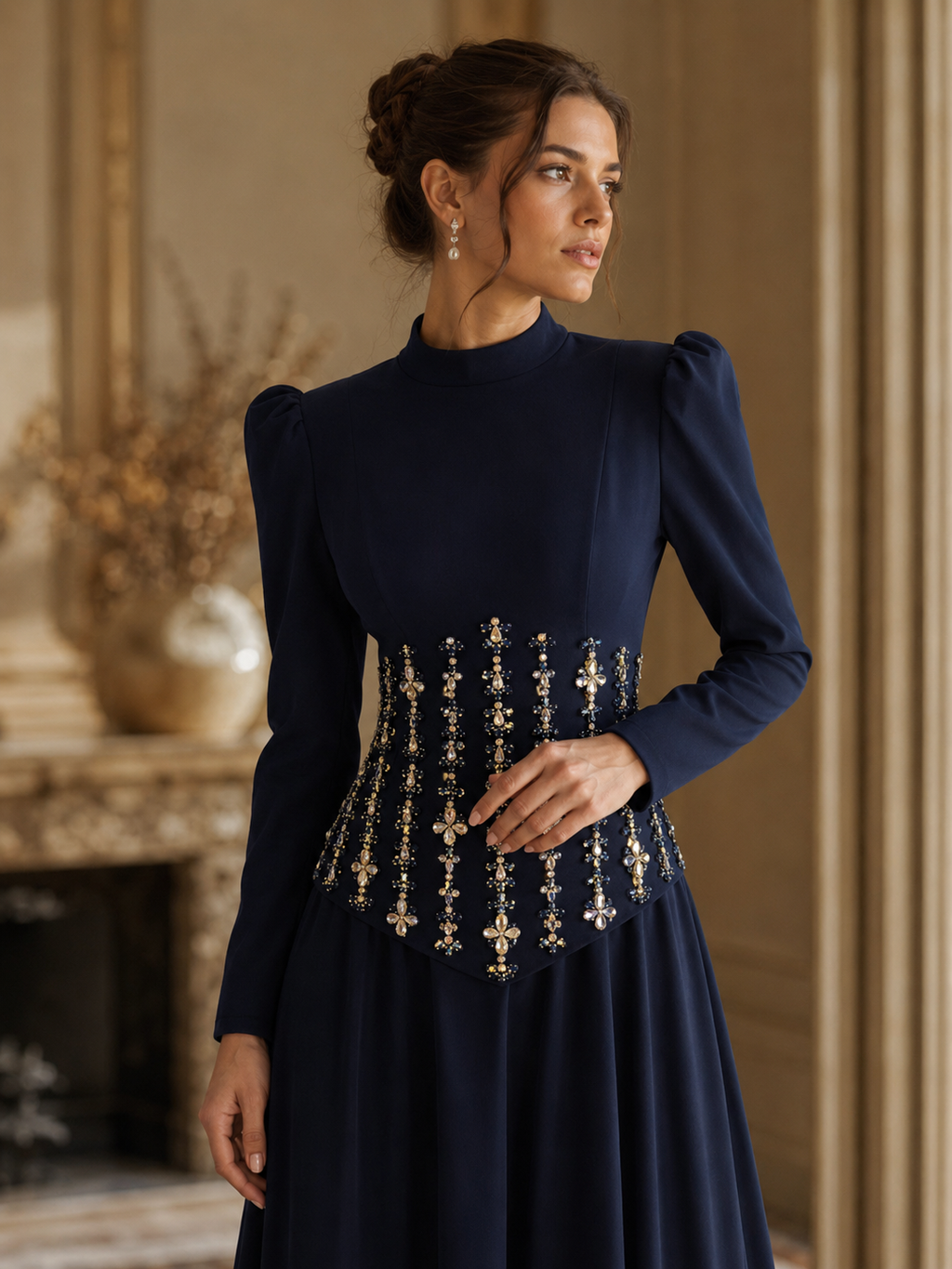Conjunto de noche de dos piezas azul marino de cuello alto con adornos de cristal | My World of Dresses