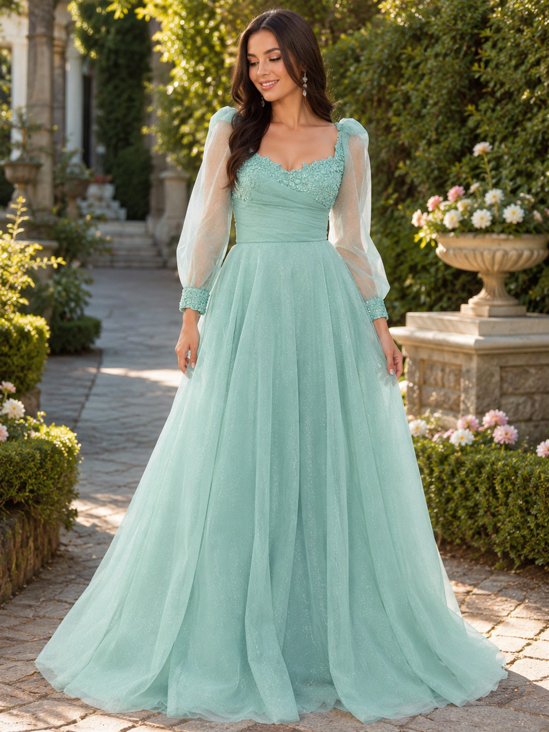 Vestido de Noche de Tul con Brillos Verde Menta Claro y Mangas Transparentes con Corsé Bordado | Celeste Elegance