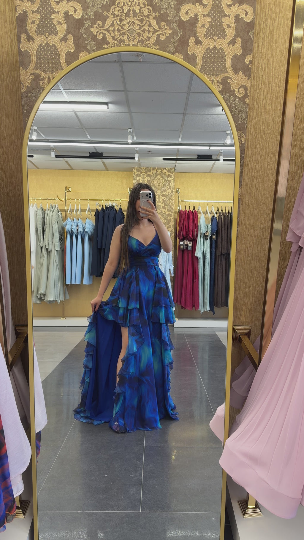 Saks Mavi Botanik Fırfırlı Yırtmaçlı Abiye Elbise – Kadın Resmi ve Balo Elbisesi